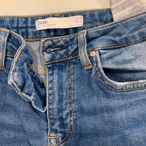 Zara Blue Ripped Jeans - Picture 2 of 3